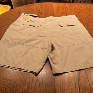 Tommy Bahama Chip Shot Shorts In Cream Size 42